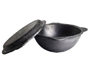 Казан чугунный DAVR METALL с крышкой-сковородой, плоское дно, 10 л