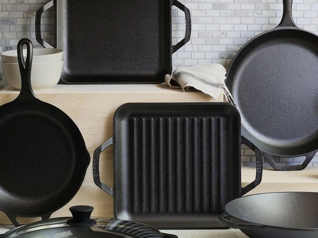 Чугунная посуда, казаны, саджи