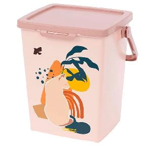 Контейнер для корма Альтернатива "Cats" М8805, 5,5л