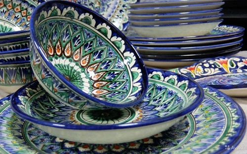 Вся жизнь в одной тарелке: посуда из Риштана