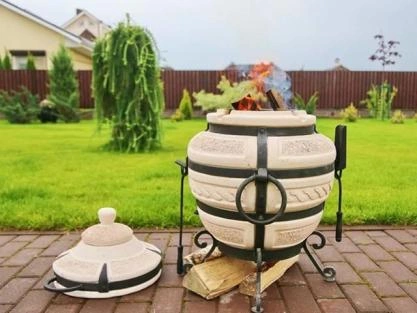 Как выбрать тандыр для дачи и что можно готовить в нём