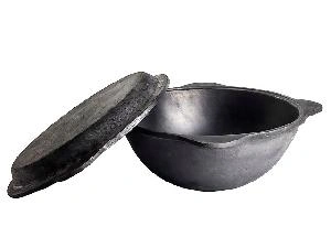 Казан чугунный DAVR METALL с крышкой-сковородой, плоское дно, 16 л