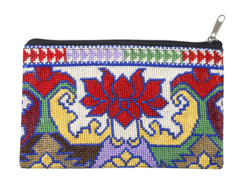 Кошелёк с вышивкой ироки
